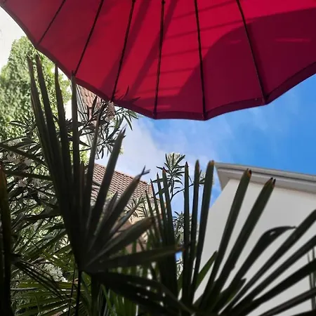 Franzoesin - Ingo Telschow & Catherine Tempier Gbr アパート